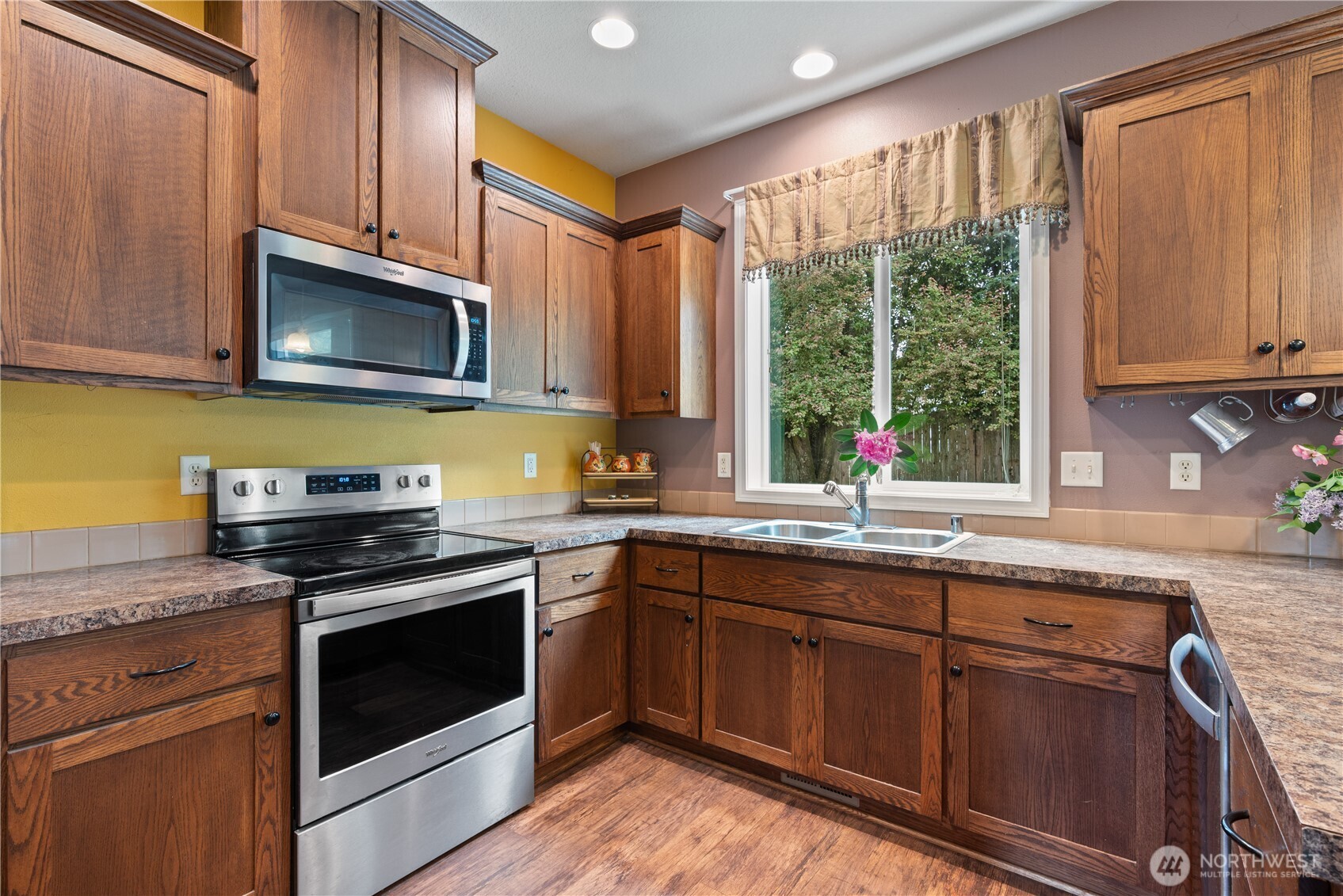 2208 Coal Creek Road Longview, WA 98632 - Photo 5 of 40 Gallery Image 5