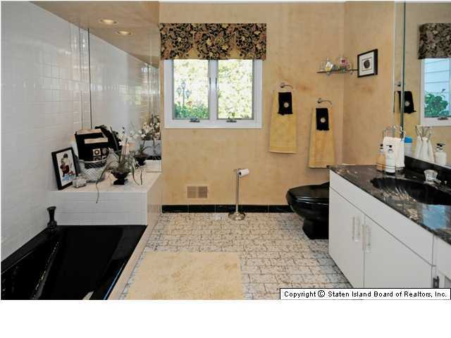 761 Sheldon Avenue Staten Island, NY 10312 - Photo 15 of 20 Additional Photo
