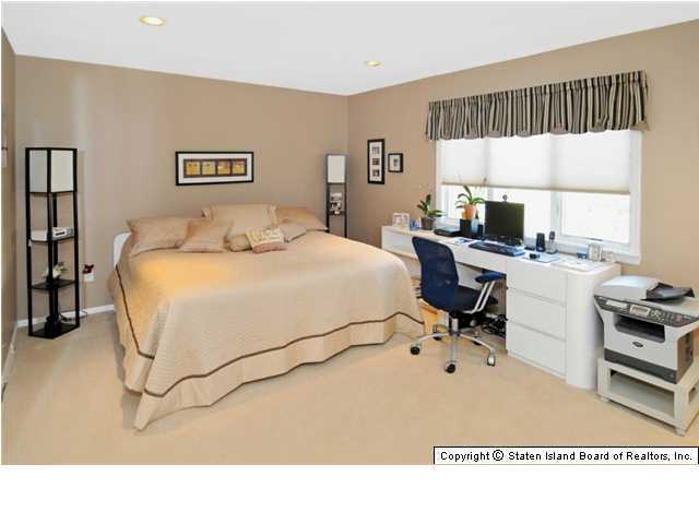 761 Sheldon Avenue Staten Island, NY 10312 - Photo 17 of 20 Additional Photo
