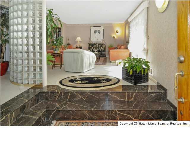 761 Sheldon Avenue Staten Island, NY 10312 - Photo 3 of 20 Additional Photo