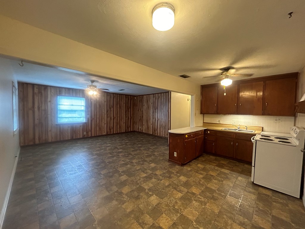 2116 North Co Road Gordon, AL 36343 - Photo 15 of 45