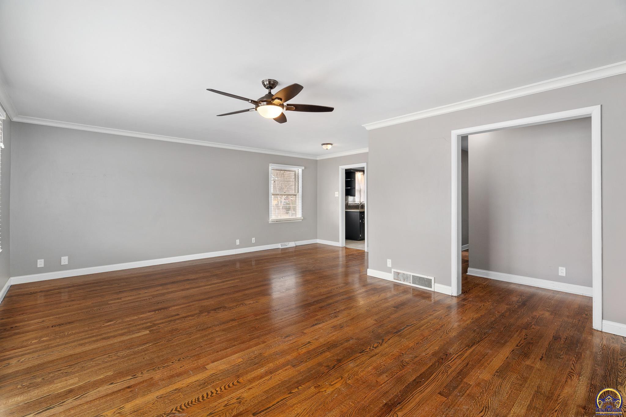 1530 Southwest Wayne Avenue Topeka, KS 66604 - Photo 11 of 41