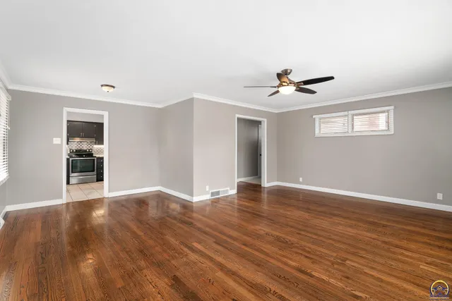 $195,000 | 1530 Southwest Wayne Avenue, Topeka, KS 66604