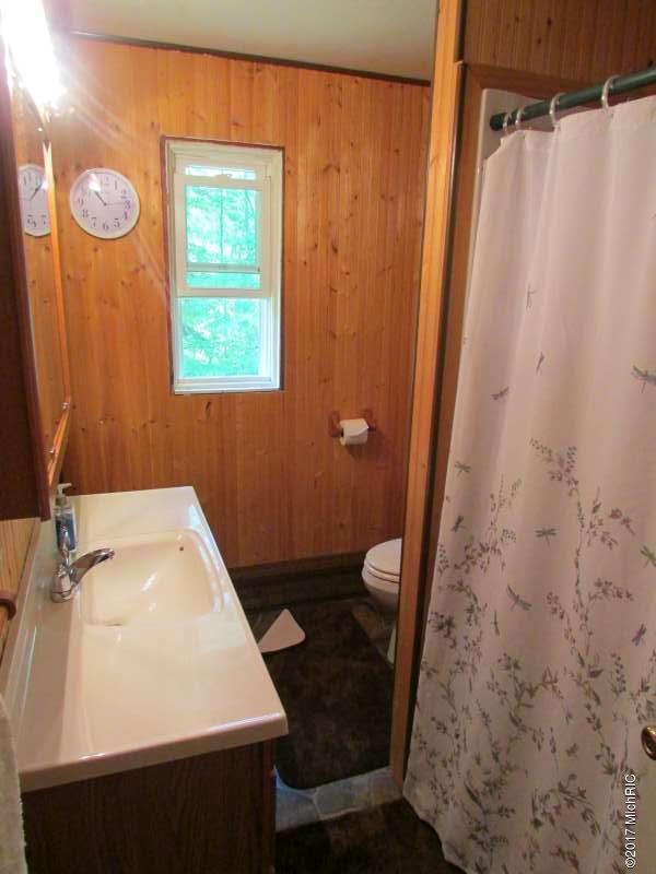 5927 Stringer Road Fruitport, MI 49415 - Photo 12 of 16 IMG_2533-800
