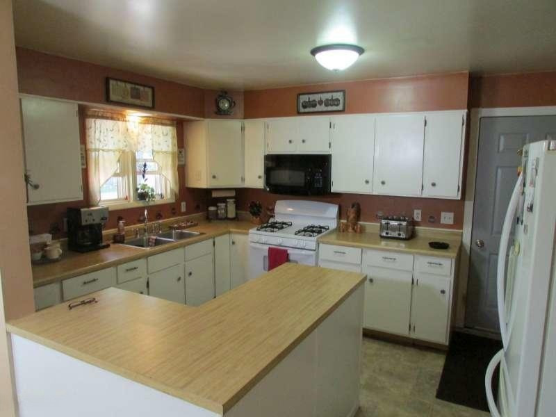 5927 Stringer Road Fruitport, MI 49415 - Photo 4 of 16 IMG_2528-800