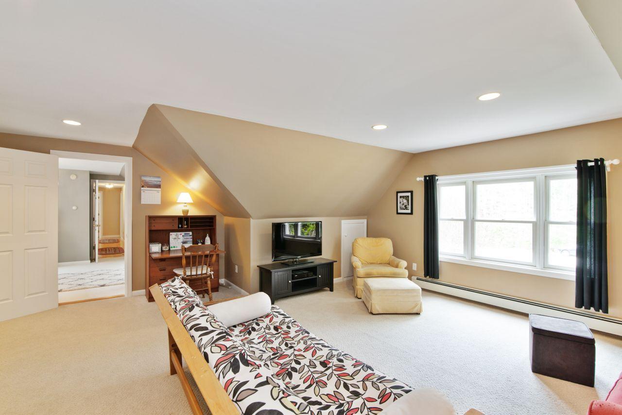 4 Springbrook Lane Scarborough, ME 04074 - Photo 17 of 36 184springbrooklane2023hires