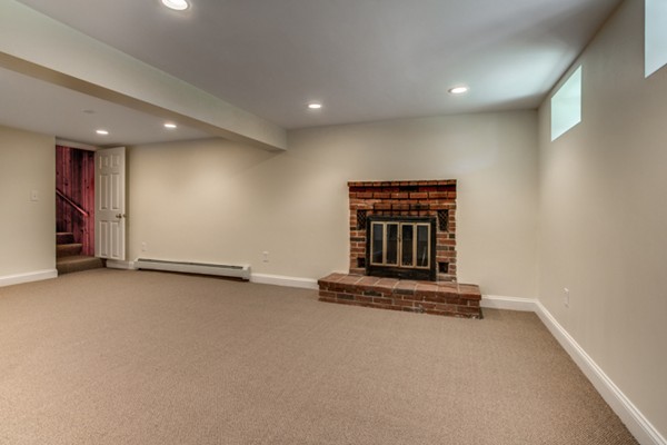 46 Dix Rd Extension Woburn, MA 01801 - Photo 23 of 30 Gallery Image 23