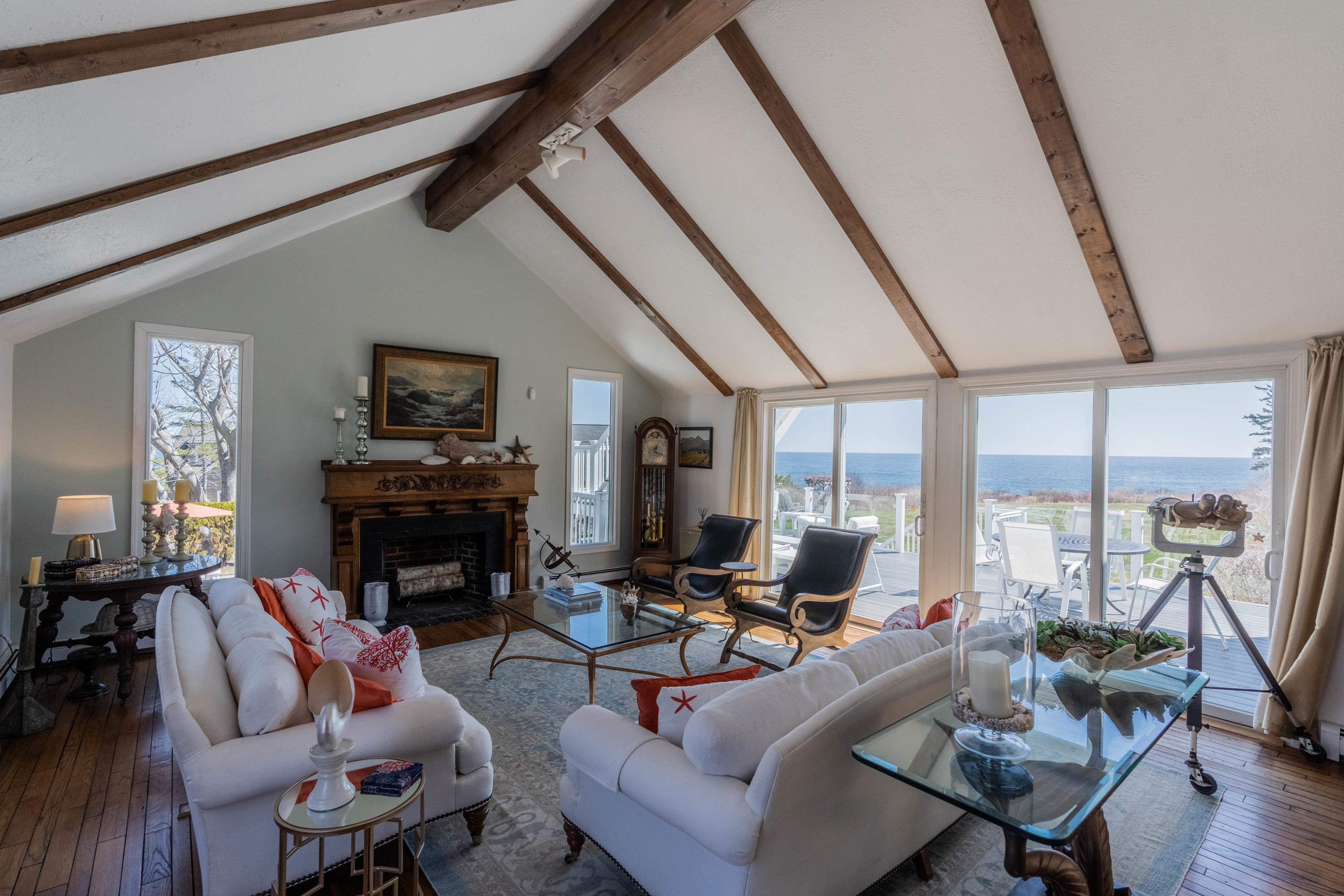 25 Algonquin Road Cape Elizabeth, ME 04107 - Photo 6 of 44 25 Algonquin_Living Room