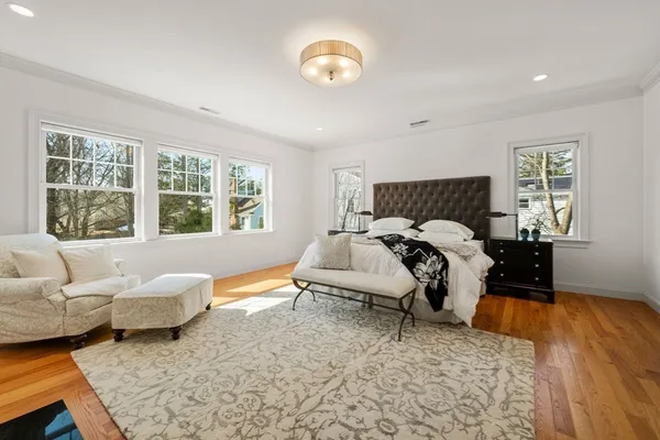 $2,995,000 | 8 Lake Street, Lexington, MA 02421