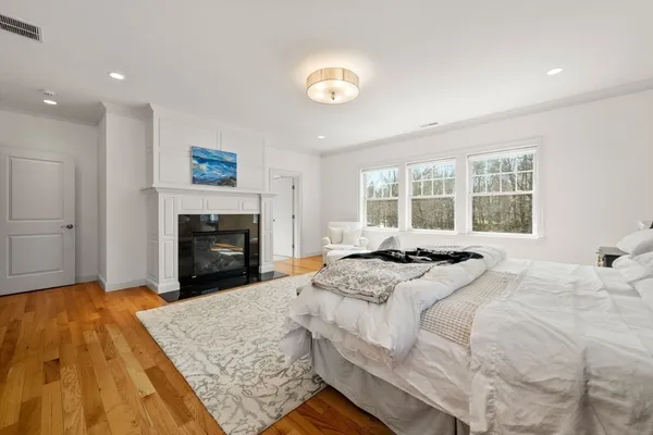 $2,995,000 | 8 Lake Street, Lexington, MA 02421