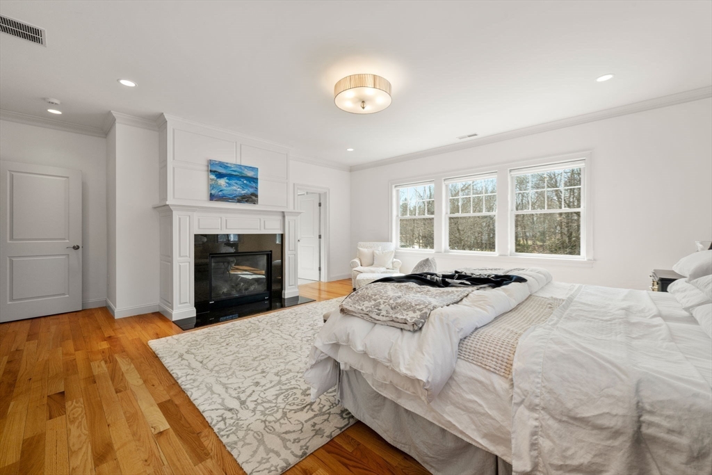 8 Lake Street Lexington, MA 02421 - Photo 14 of 33