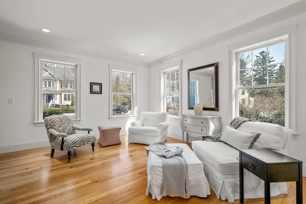 $2,995,000 | 8 Lake Street, Lexington, MA 02421