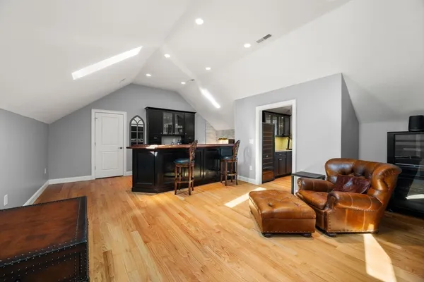 $2,995,000 | 8 Lake Street, Lexington, MA 02421