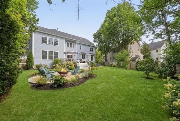 $2,995,000 | 8 Lake Street, Lexington, MA 02421