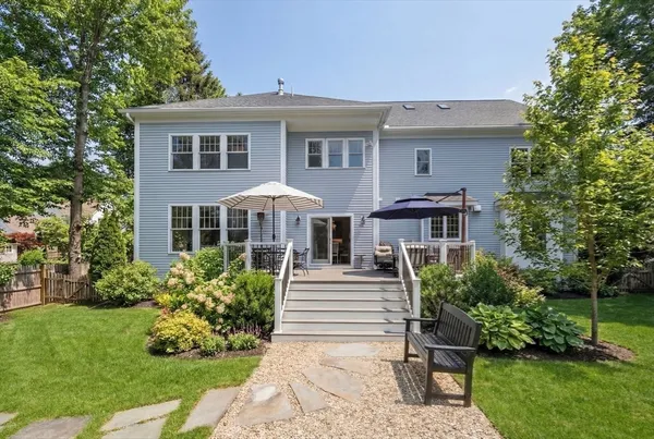 $2,995,000 | 8 Lake Street, Lexington, MA 02421