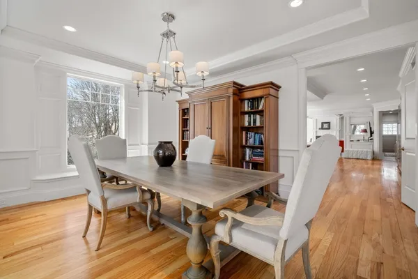 $2,995,000 | 8 Lake Street, Lexington, MA 02421