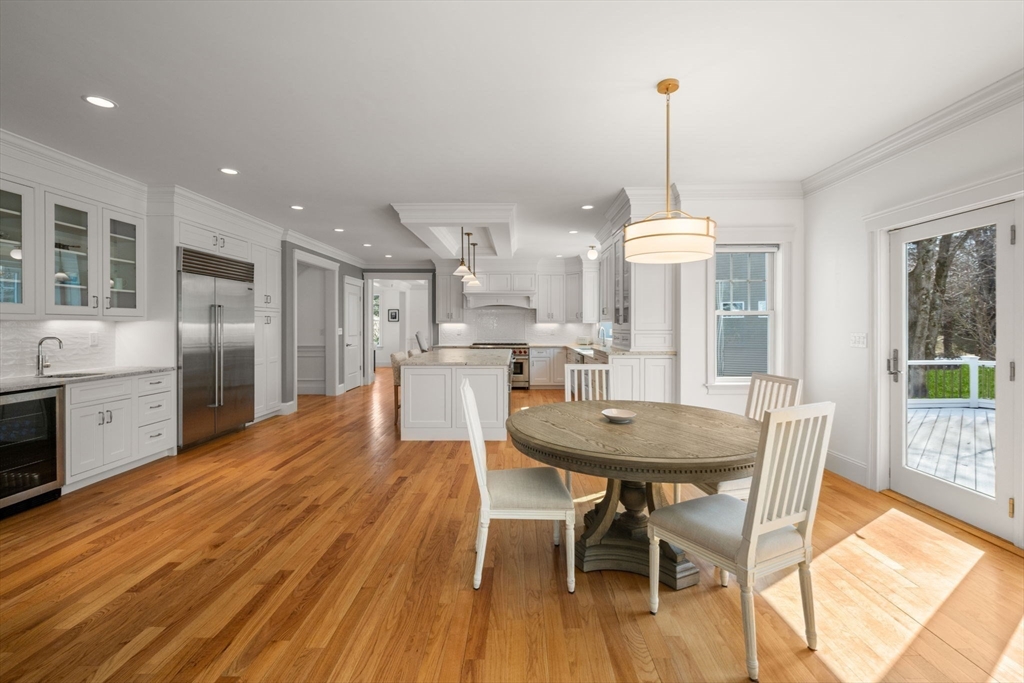 8 Lake Street Lexington, MA 02421 - Photo 8 of 33