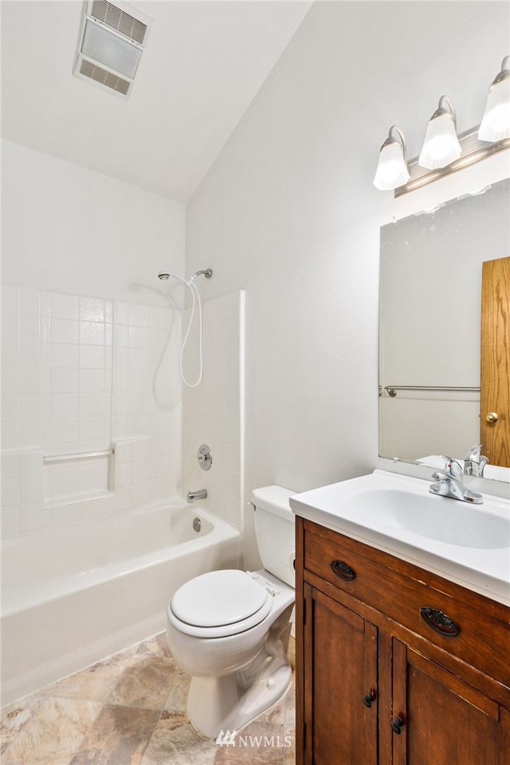 3313 Southeast 7th Street Renton, WA 98058 - Photo 12 of 29