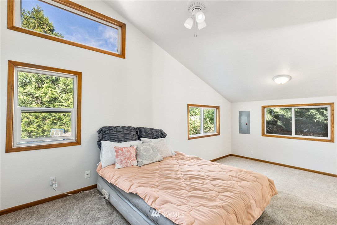3313 Southeast 7th Street Renton, WA 98058 - Photo 13 of 29