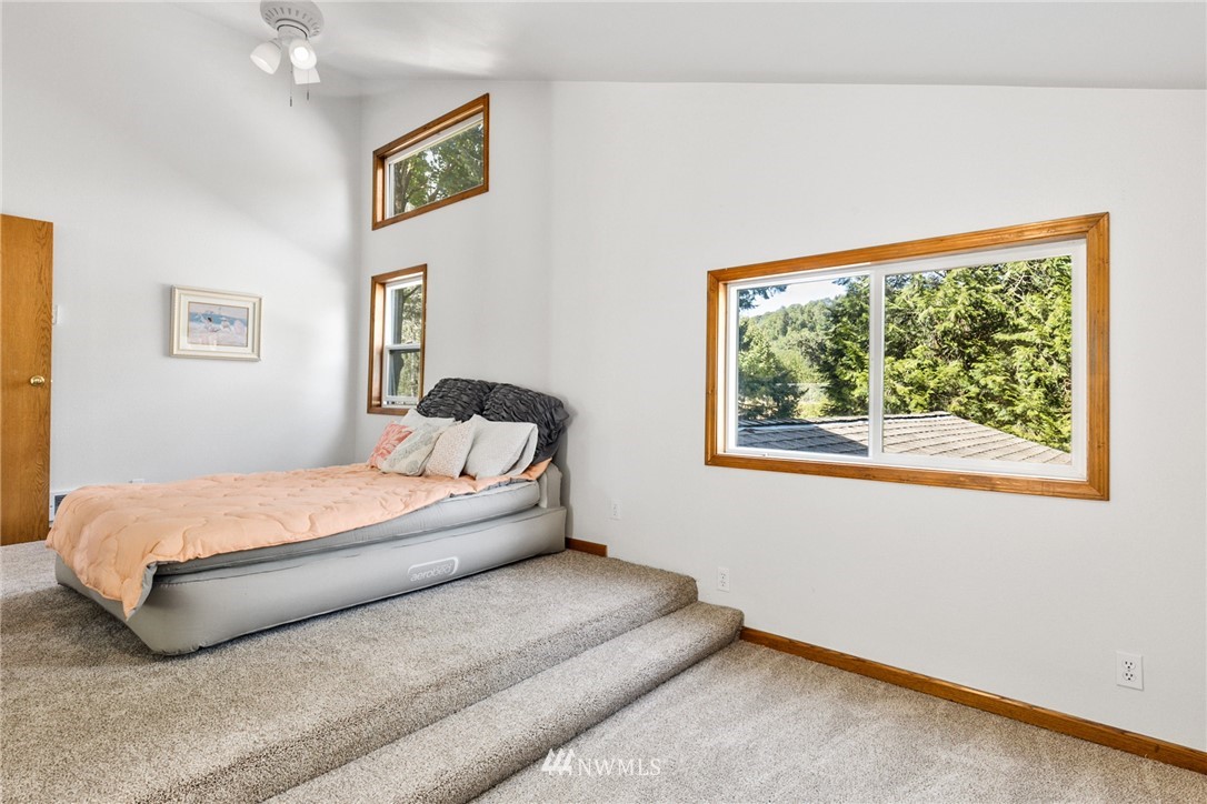 3313 Southeast 7th Street Renton, WA 98058 - Photo 14 of 29