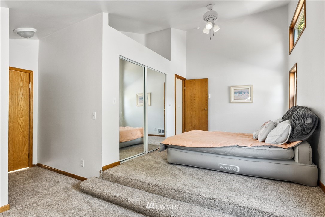 3313 Southeast 7th Street Renton, WA 98058 - Photo 15 of 29
