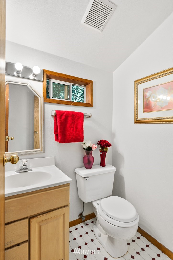 3313 Southeast 7th Street Renton, WA 98058 - Photo 16 of 29