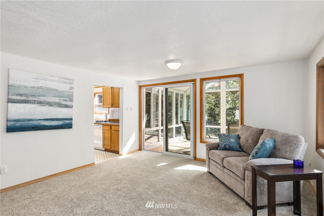 3313 Southeast 7th Street Renton, WA 98058 - Photo 10 of 29