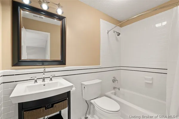 $695,000 | 5320 Buttontown Road, Georgetown, IN 47122