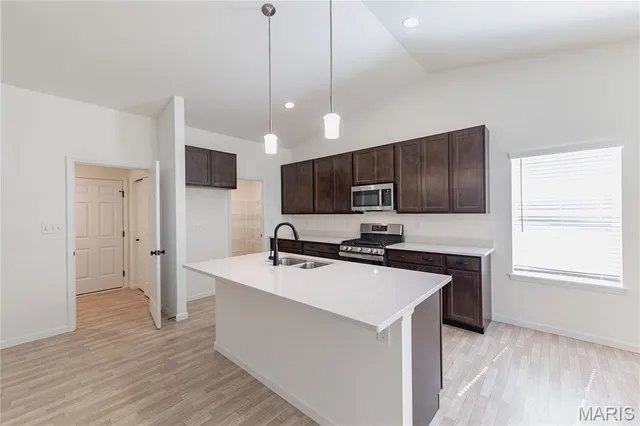 $368,000 | 3135 White Pine Drive, Imperial, MO 63052