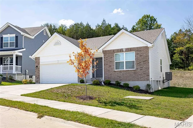 $368,000 | 3135 White Pine Drive, Imperial, MO 63052