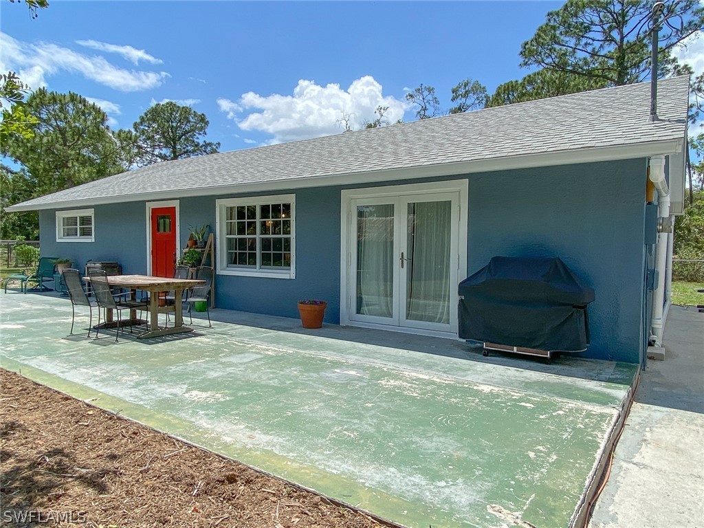 2440 Herzog Road Alva, FL 33920 - Photo 1 of 33 Gallery Image 1