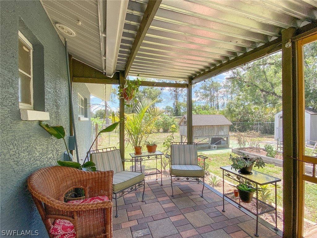 2440 Herzog Road Alva, FL 33920 - Photo 15 of 33 Gallery Image 15