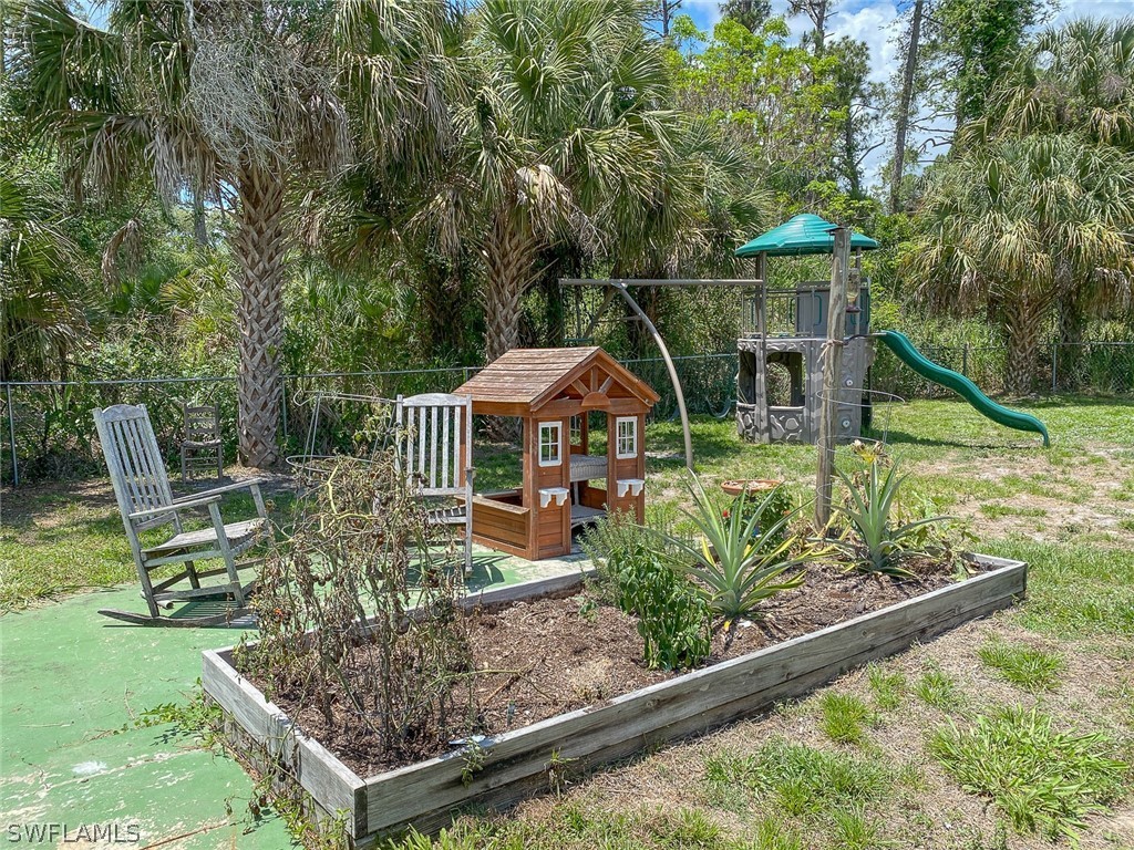 2440 Herzog Road Alva, FL 33920 - Photo 18 of 33 Gallery Image 18