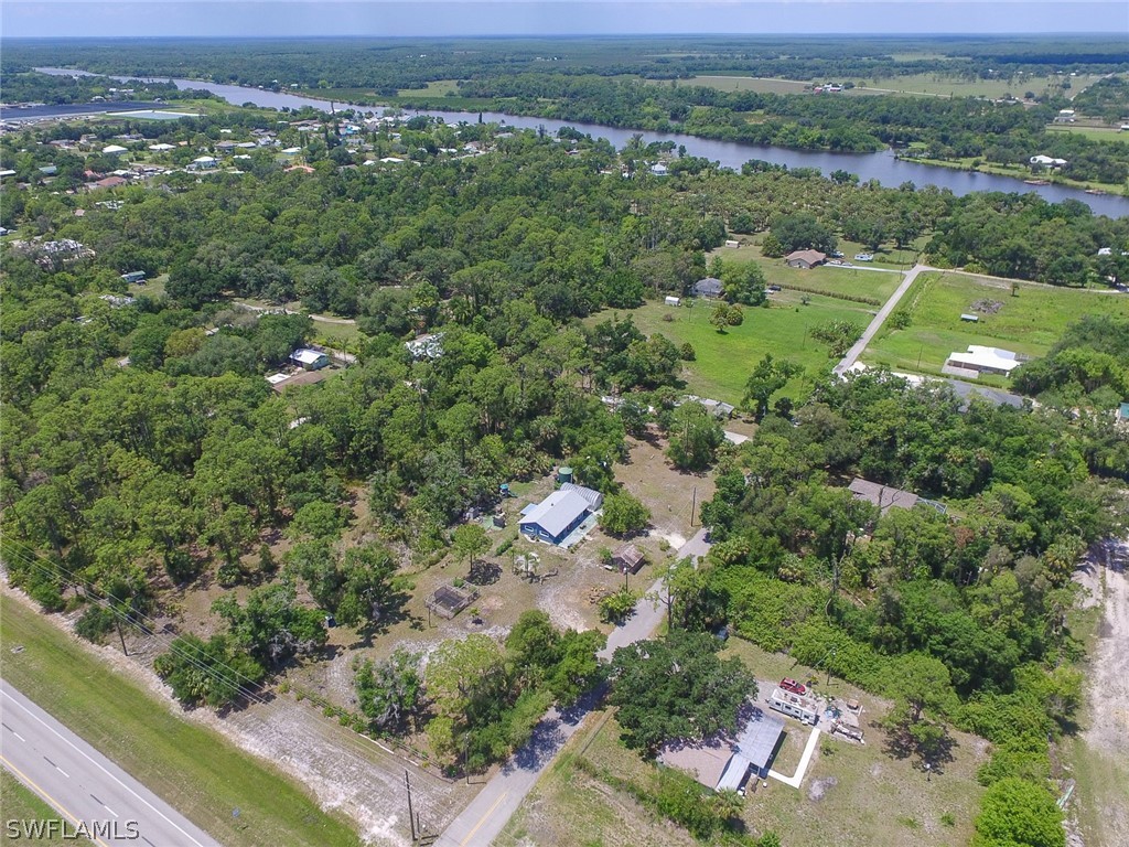 2440 Herzog Road Alva, FL 33920 - Photo 28 of 33 Gallery Image 28
