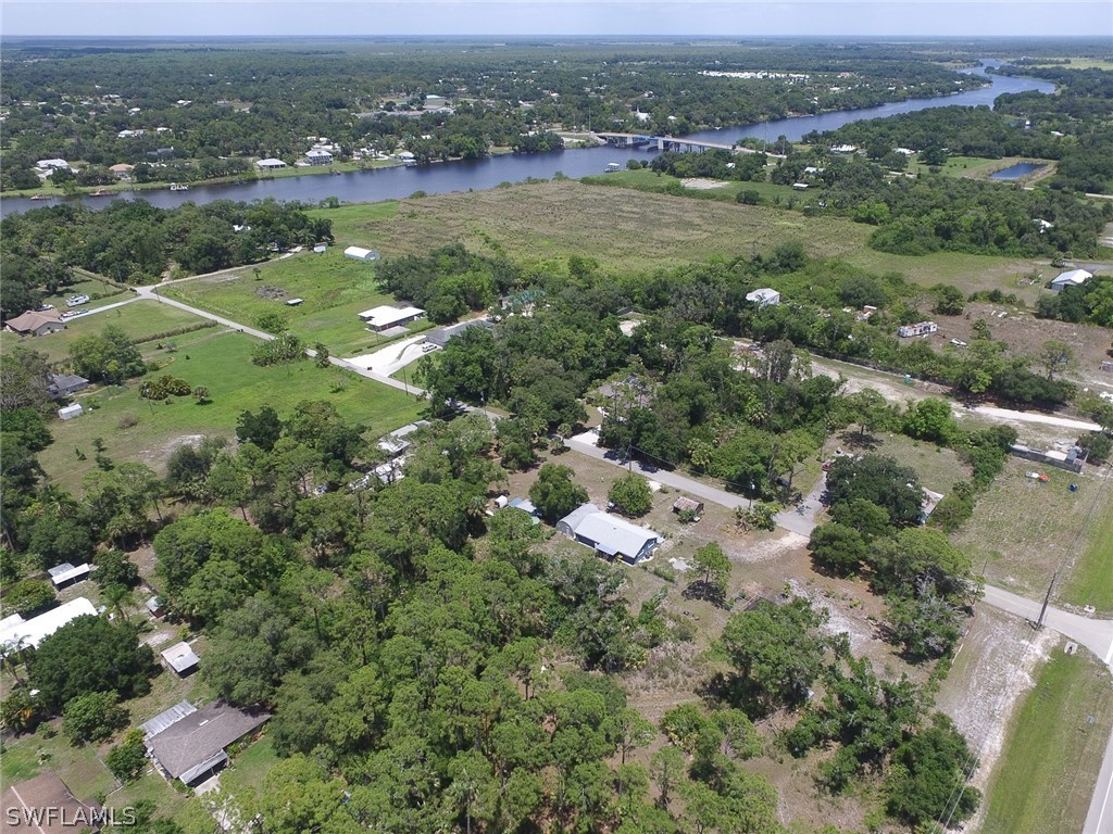 2440 Herzog Road Alva, FL 33920 - Photo 29 of 33 Gallery Image 29
