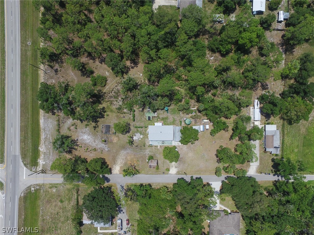 2440 Herzog Road Alva, FL 33920 - Photo 30 of 33 Gallery Image 30