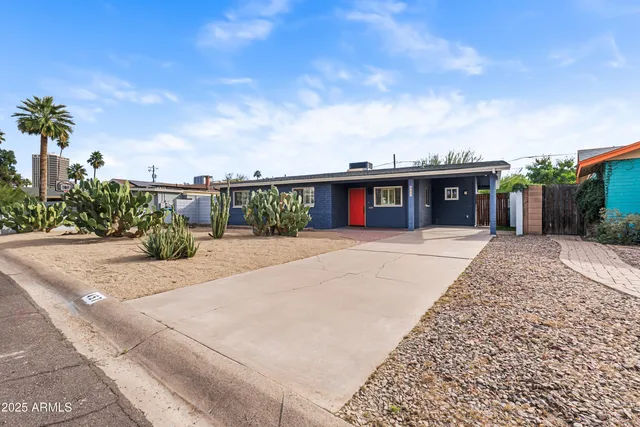 $485,000 | 457 West Mulberry Drive, Phoenix, AZ 85013