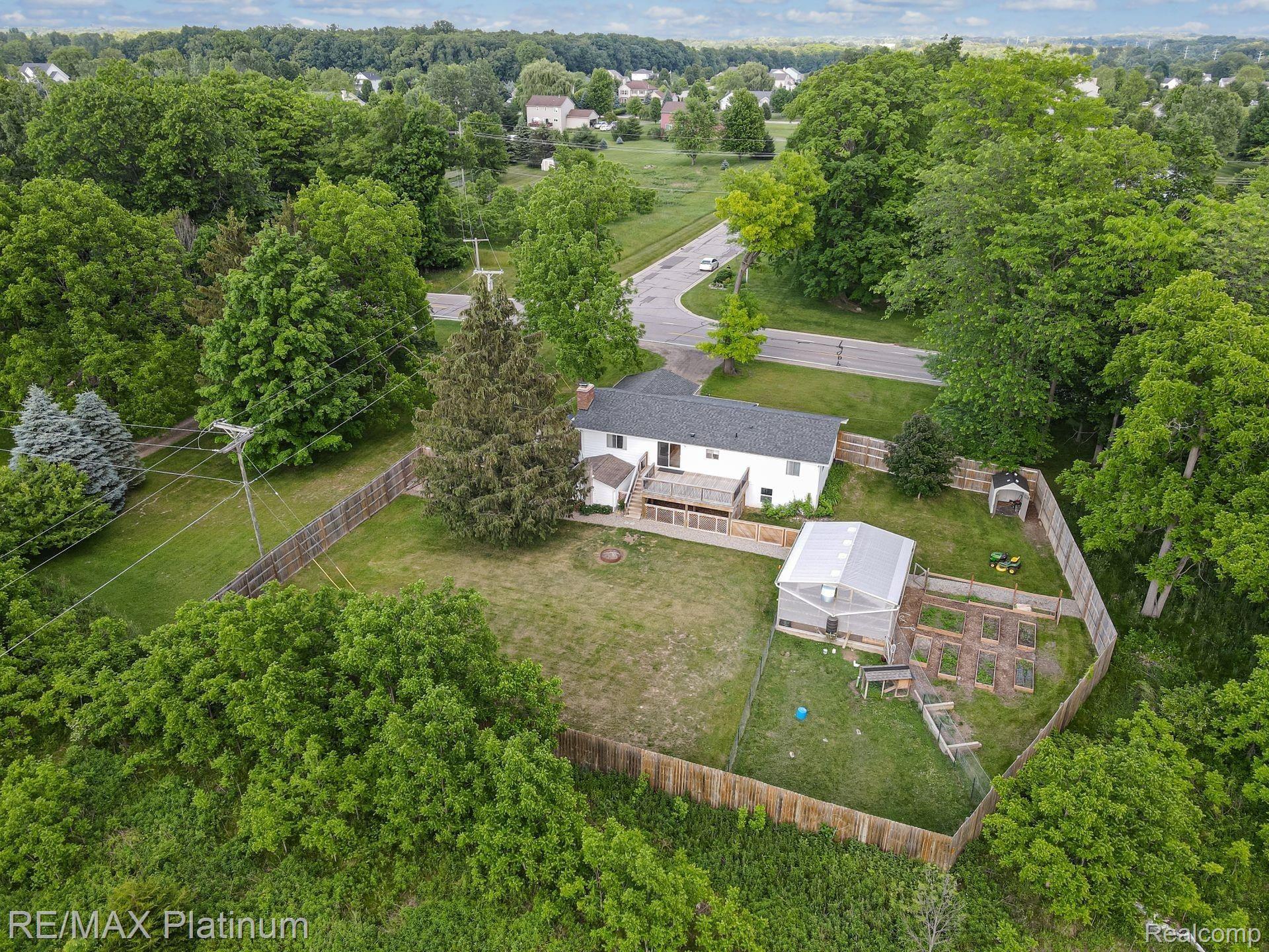 3038 County Farm Road Howell, MI 48843 - Photo 3 of 37 36.jpg