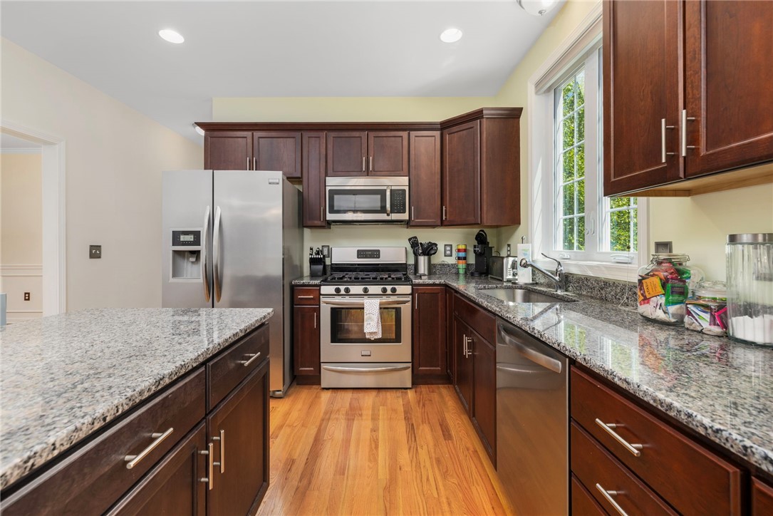 78 Ginger Trail Coventry, RI 02816 - Photo 13 of 48