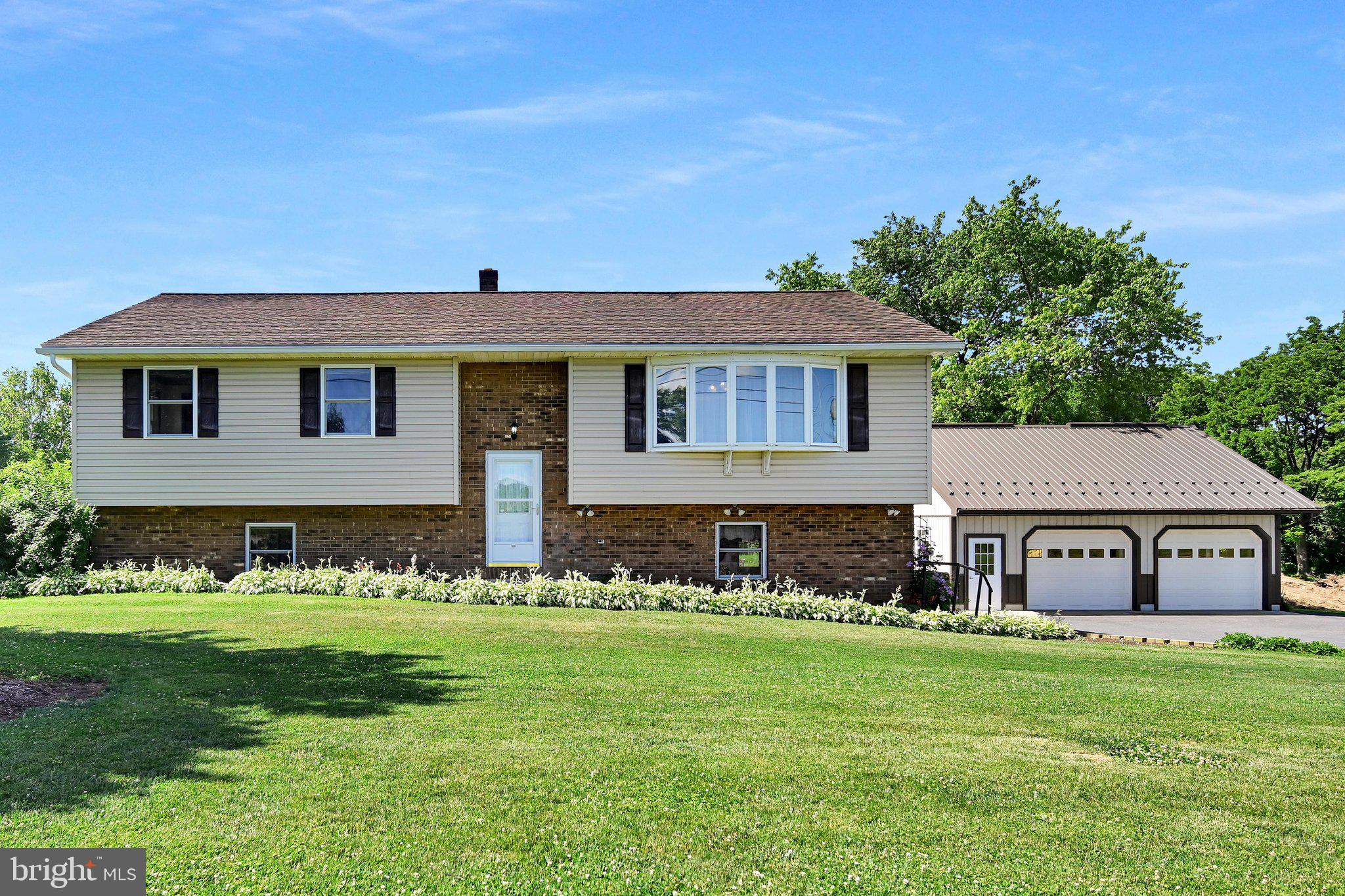 722 Canal Road Womelsdorf, PA 19567 - Photo 12 of 45 Exterior Front