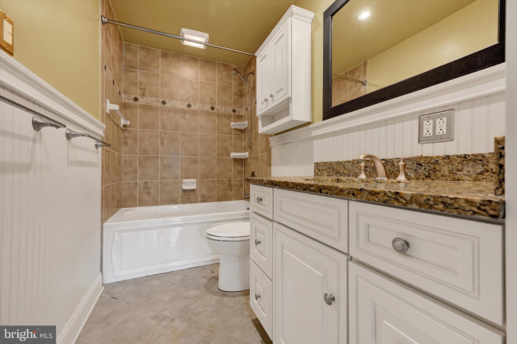 306 Regency Circle Linthicum Heights, MD 21090 - Photo 32 of 73 Stylish hall bath with granite vanity.