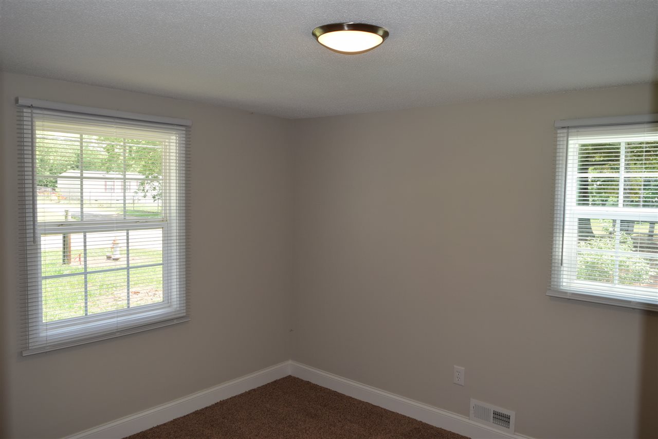 520 Mayo Road Cowpens, SC 29330 - Photo 22 of 33