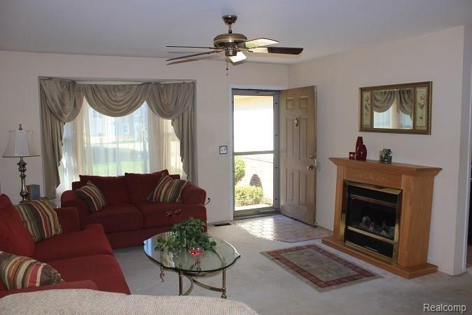3043 Longview Avenue Rochester, MI 48307 - Photo 16 of 28 IMG_3282.JPG