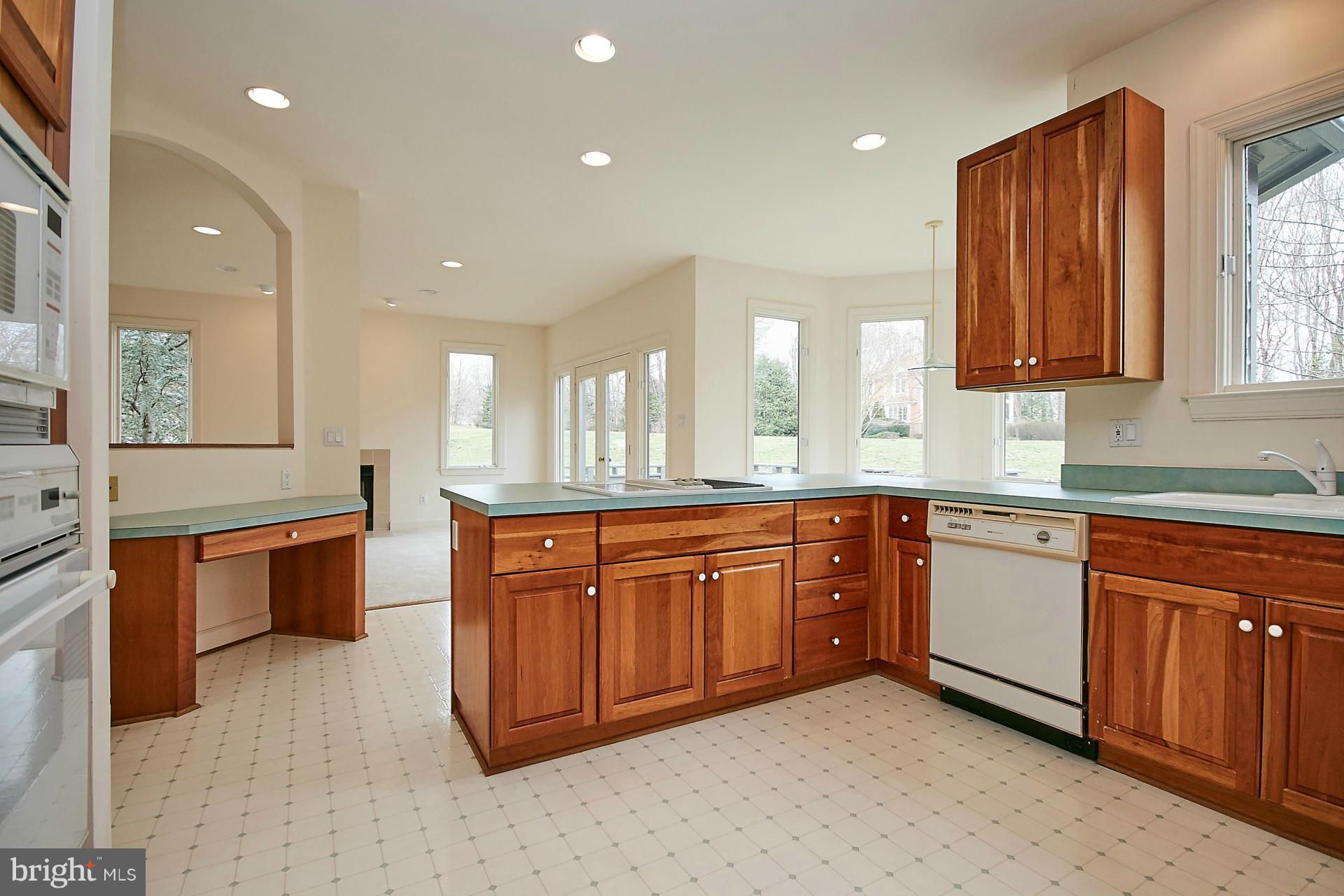 11322 Bright Pond Lane Reston, VA 20194 - Photo 7 of 29 Spacious Kitchen Layout