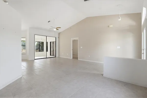 $359,900 | 1724 East McKinley Street, Hernando, FL 34442