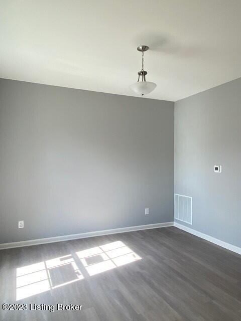 8420 Gateway Run Road Louisville, KY 40229 - Photo 3 of 18 2
