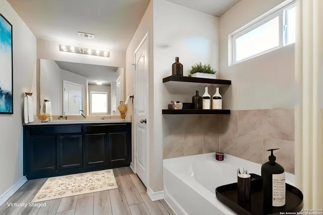 $1,900 | 607 Fly Catcher, San Antonio, TX 78253