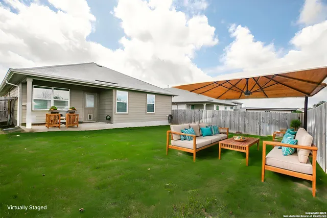 $1,900 | 607 Fly Catcher, San Antonio, TX 78253