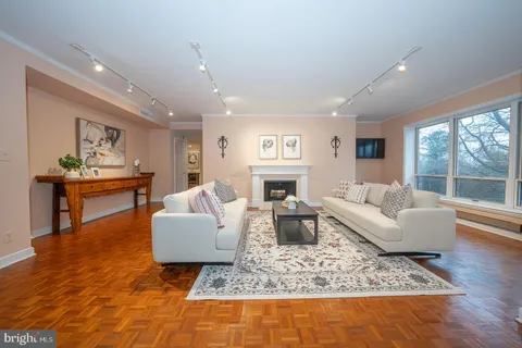 $1,400,000 | 101 Cheswold Lane, Unit 3A, Haverford, PA 19041