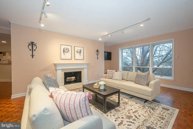 $1,400,000 | 101 Cheswold Lane, Unit 3A, Haverford, PA 19041